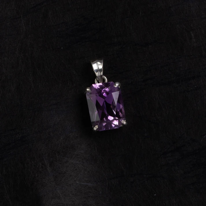 Amethyst Rectangular Silver Pendant – Clarity & Poise