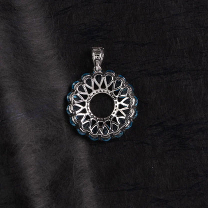 Blue Topaz Halo Circle Silver Pendant – Clarity & Expression